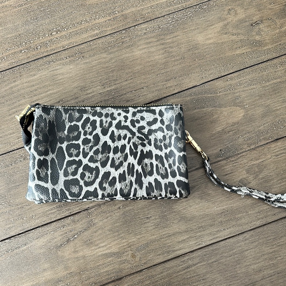 Leopard Print Wristlet Clutch